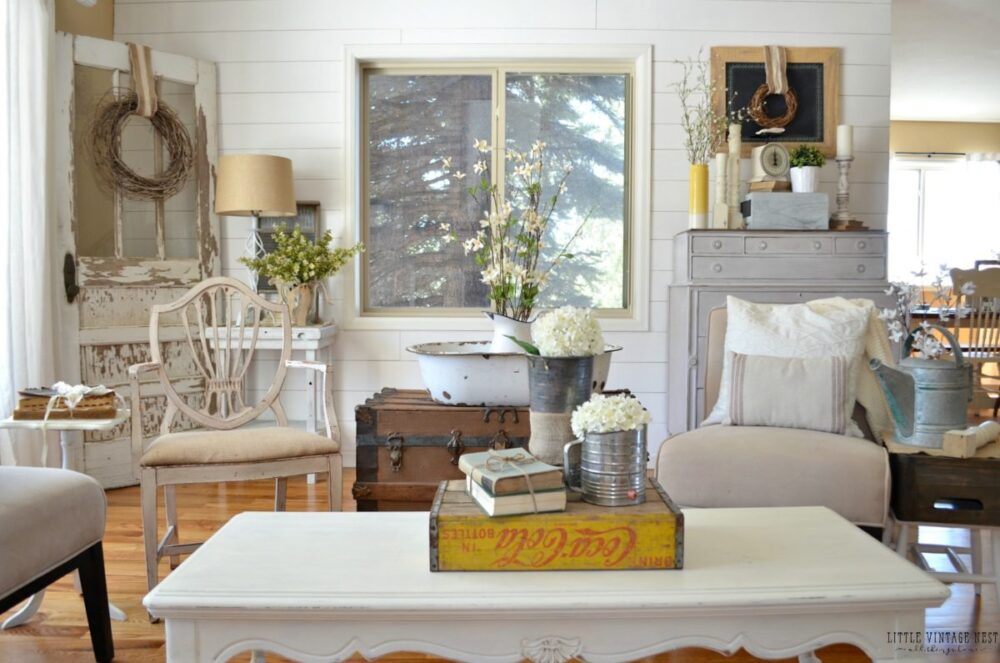How to Decorate with Vintage Decor - Sarah Joy