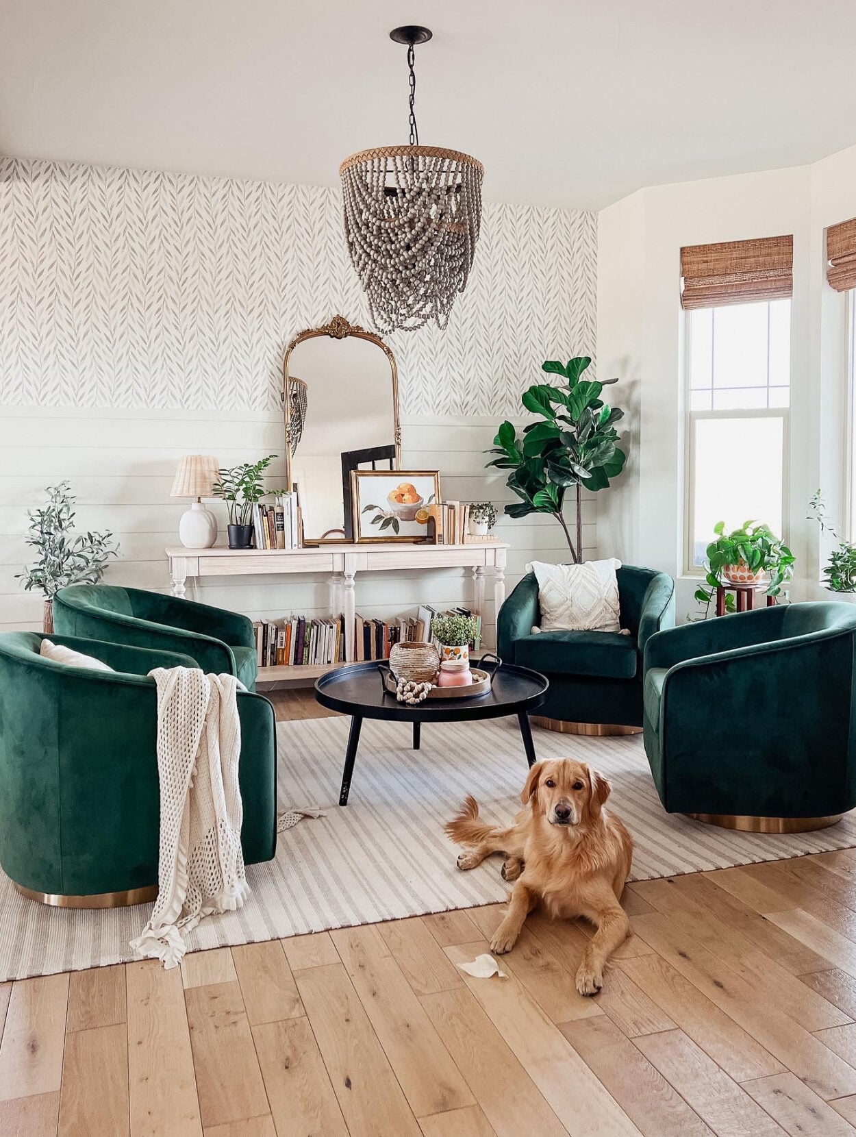 Farmhouse Style: Decorating with Wire Baskets - Sarah Joy