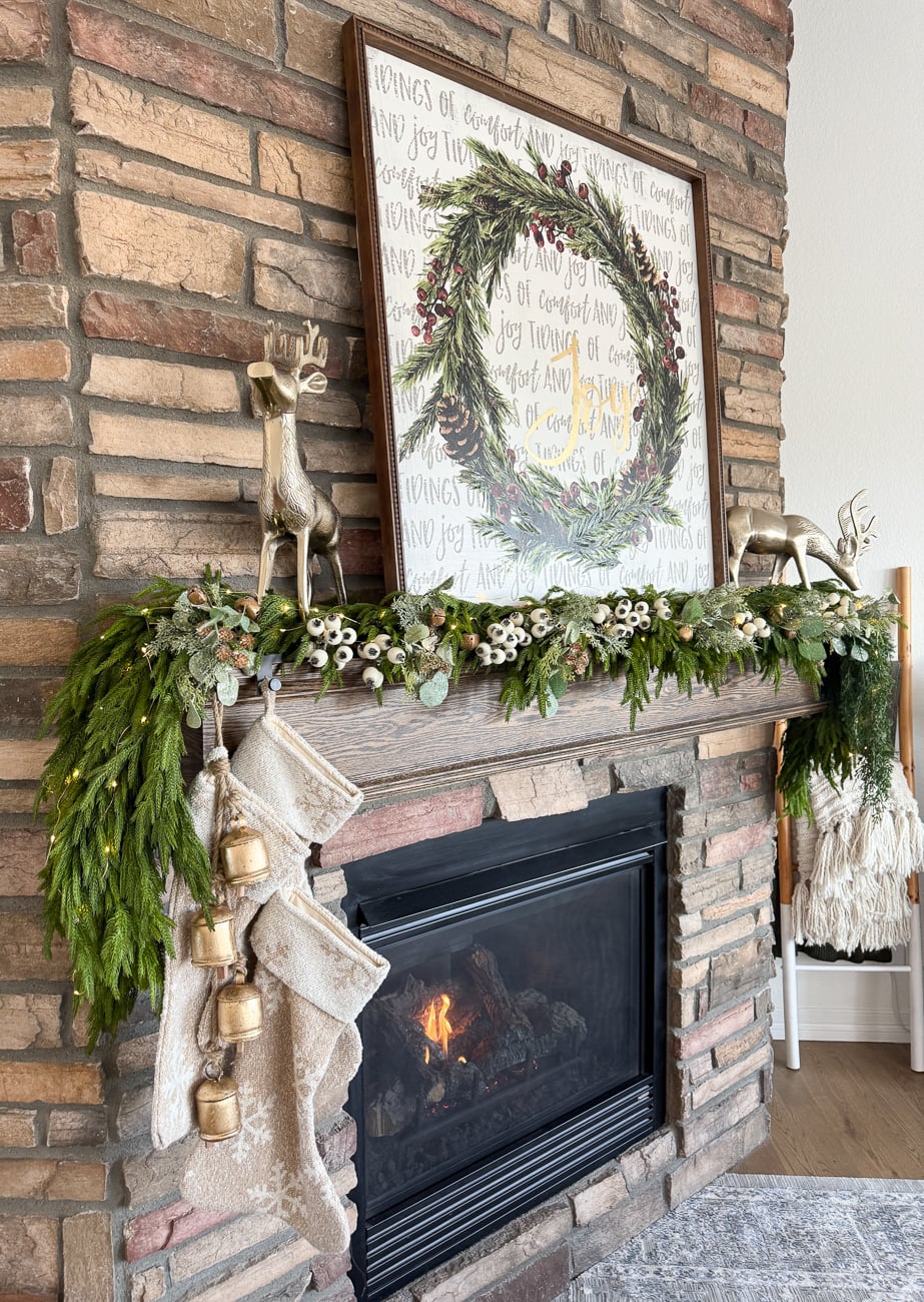 Traditional Christmas Mantle