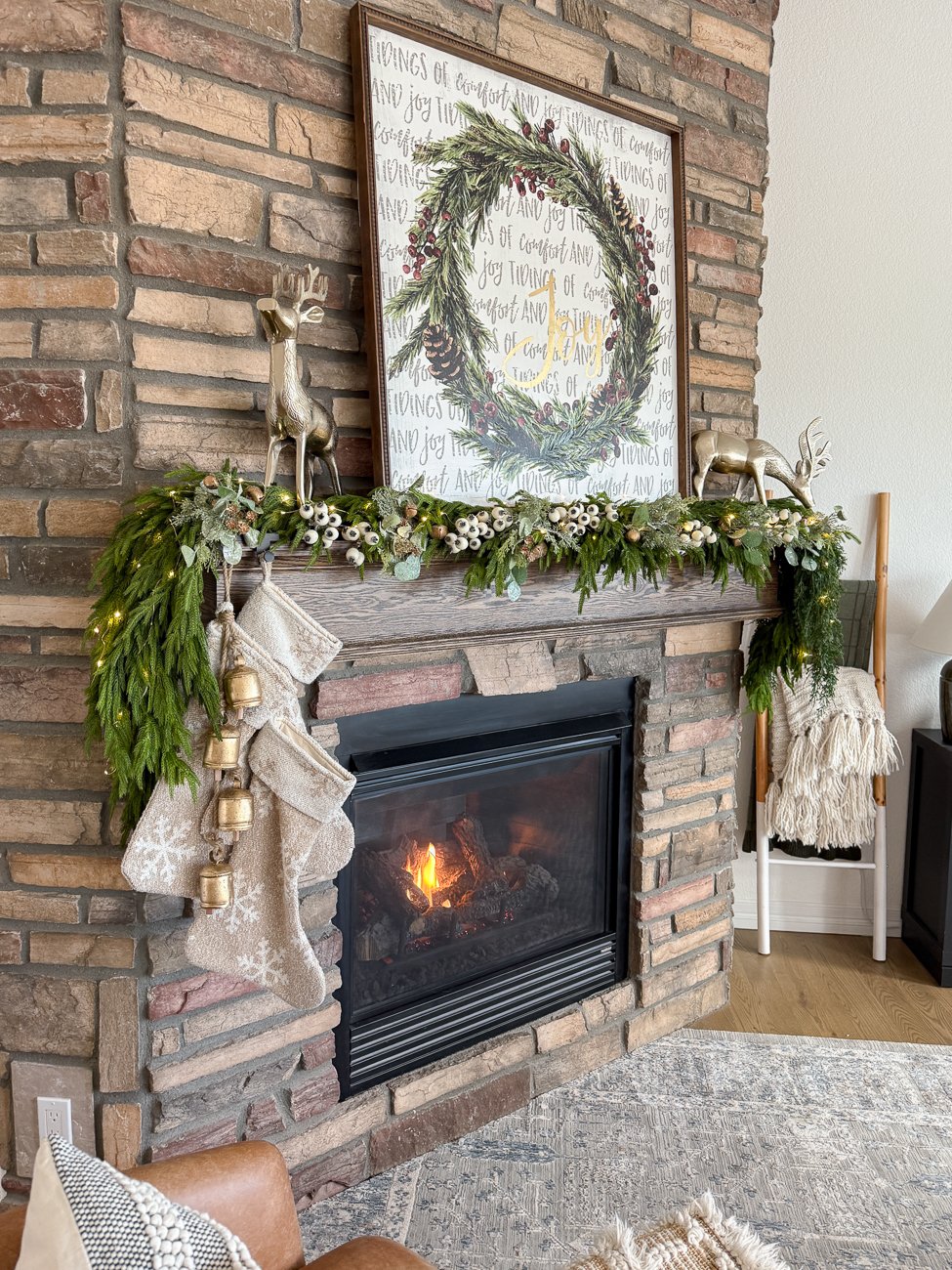 Traditional Christmas Mantle