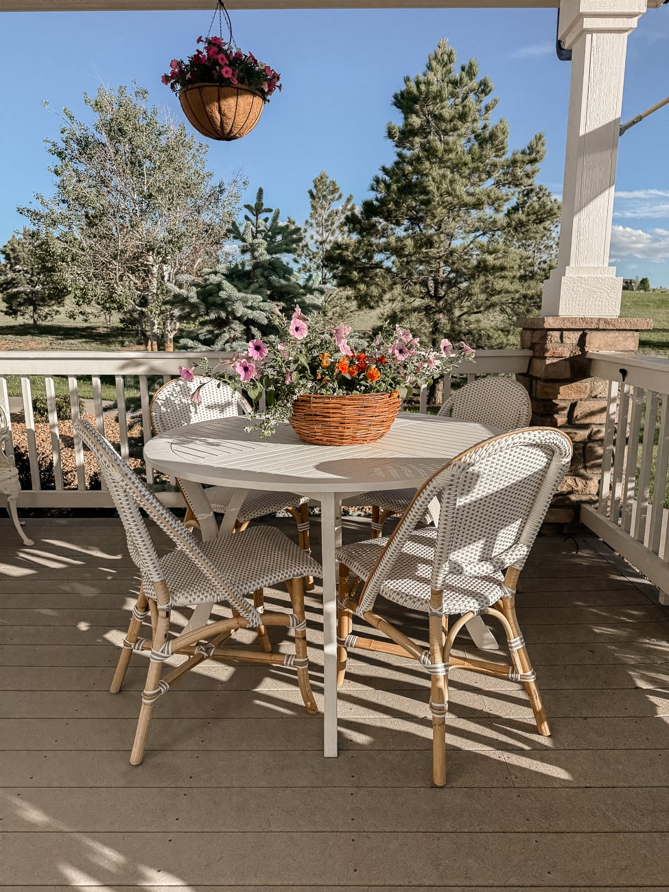 Cozy Farmhouse Front Porch for Summer