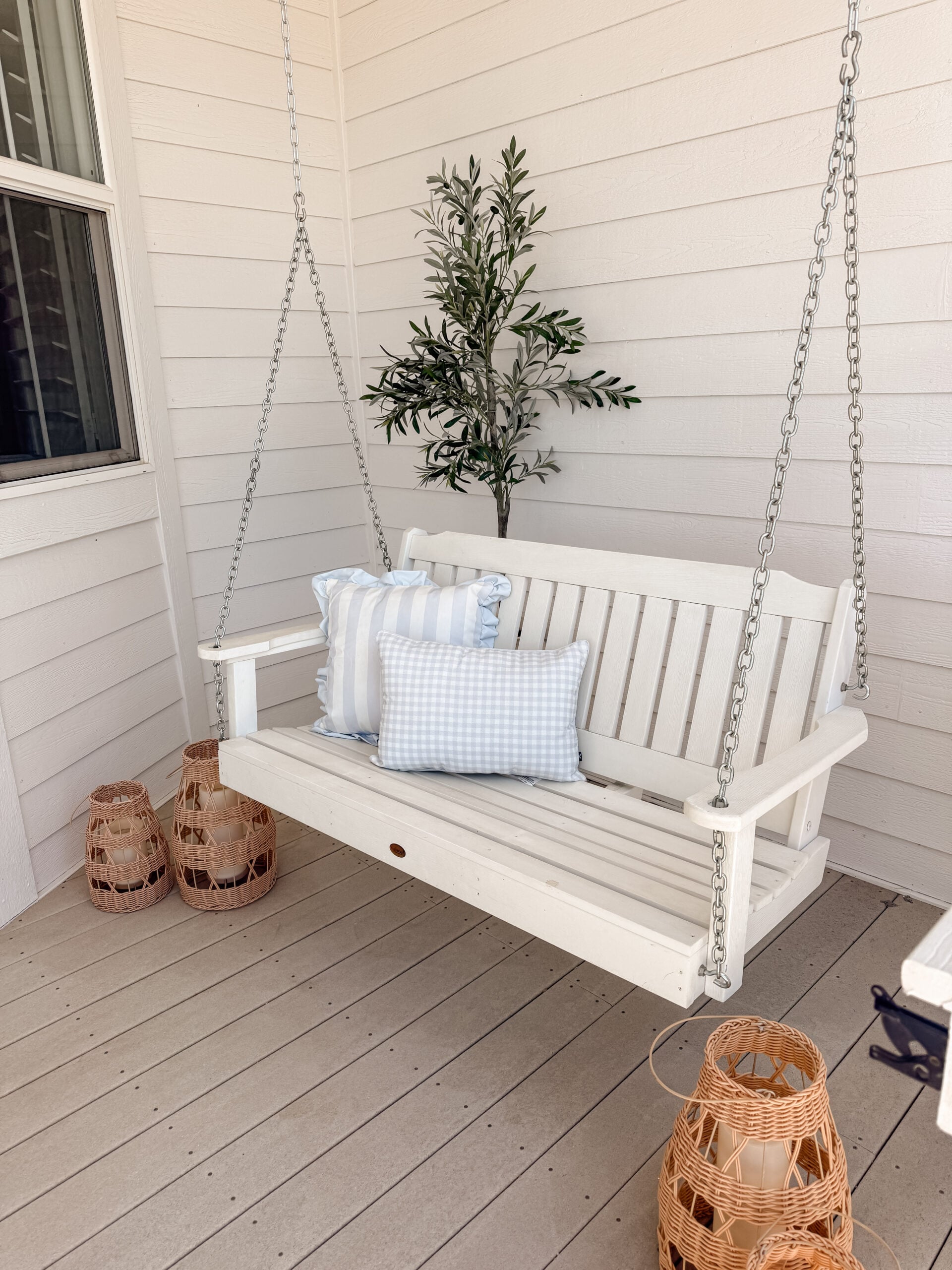 Cozy Farmhouse Front Porch for Summer